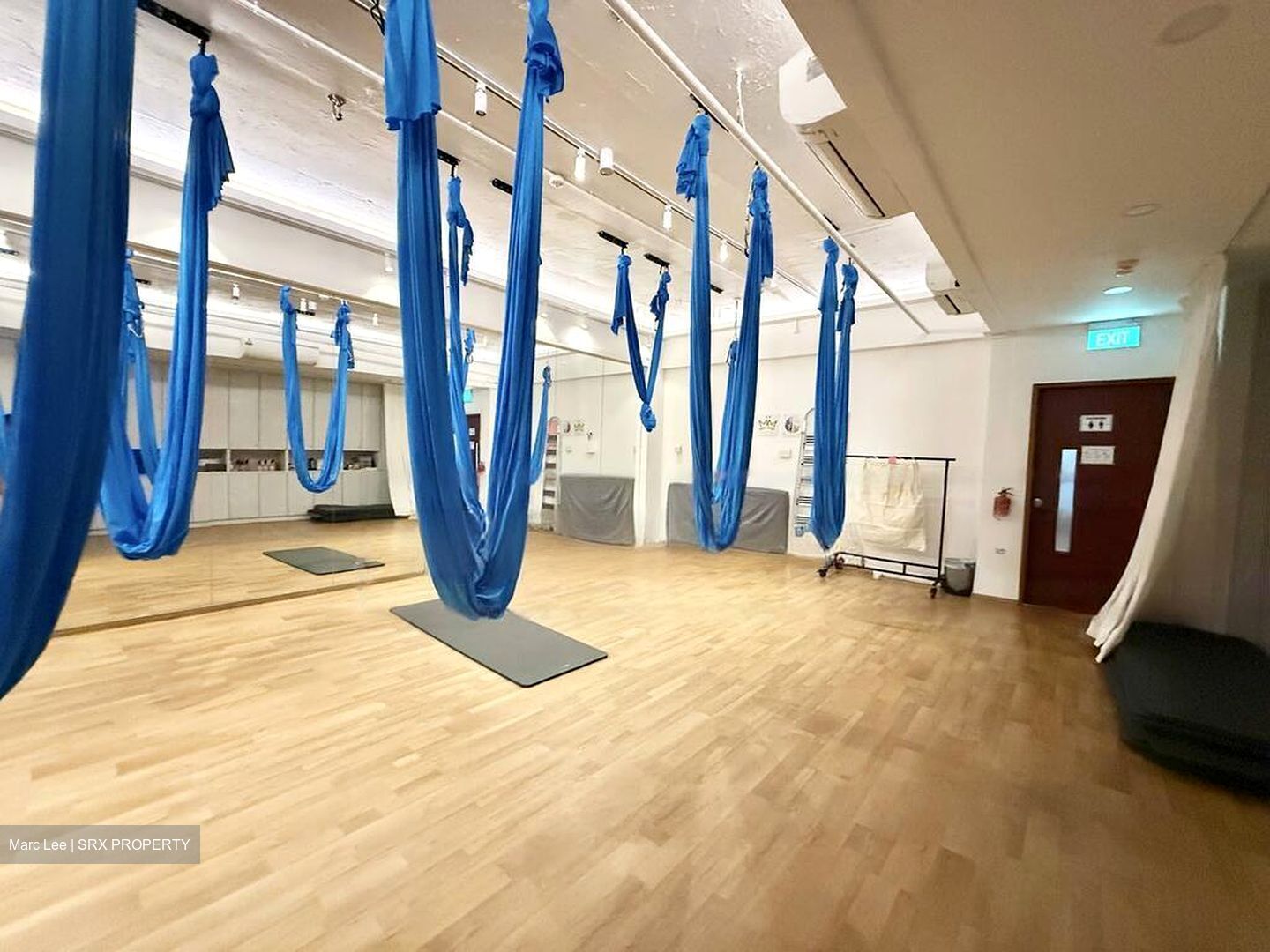 Evershine & Century Complex (D7), Office #454657311